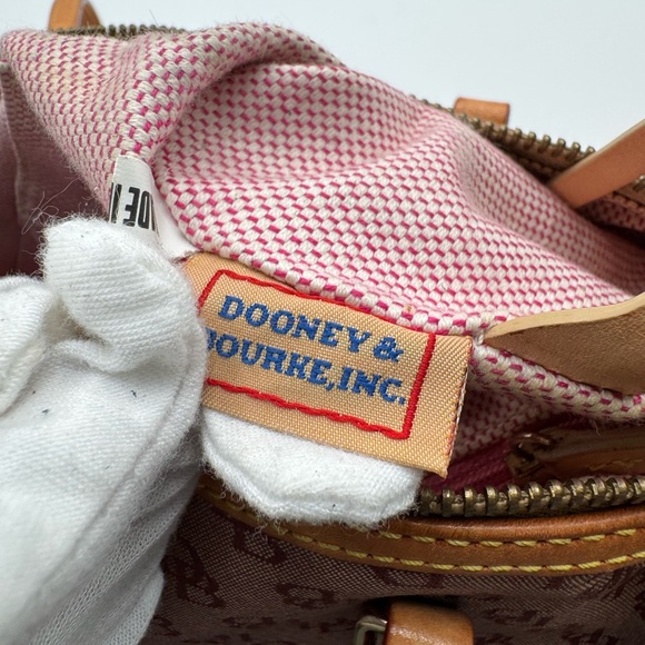 Vintage Dooney & Bourke Signature Small Barrel Bag - Picture 12 of 12